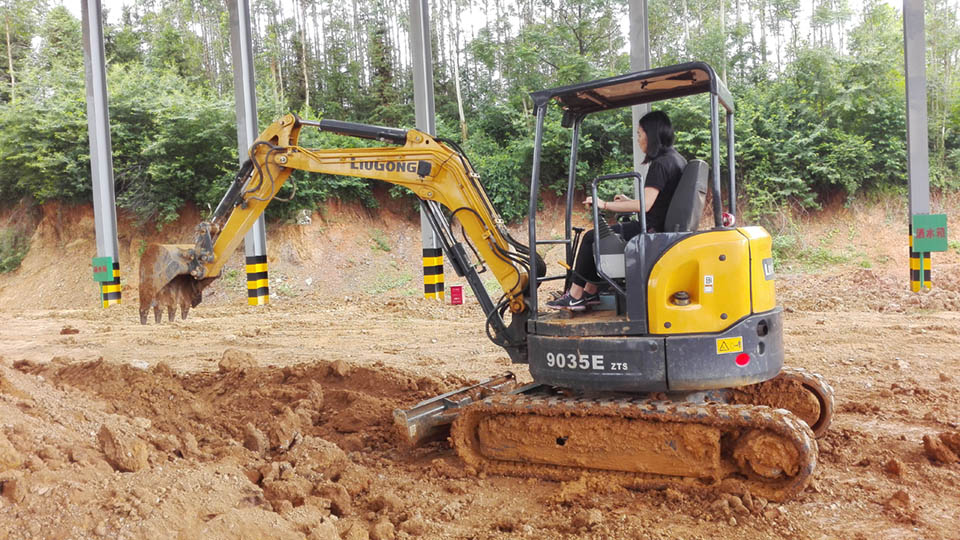 LiuGong Китайская спецтехника